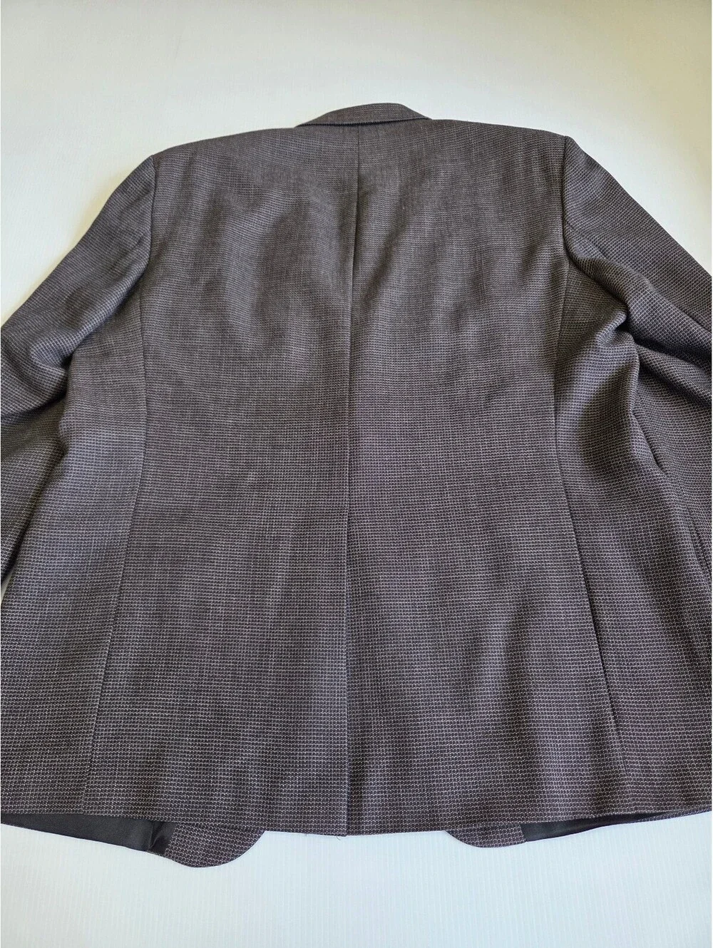 Hardwick Clothes Men's Brown Checkered Blazer Jacket, Tailored in USA, Size 46L